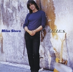 Mike Stern Voices Формат: Audio CD (Jewel Case) Дистрибьютор: Торговая Фирма "Никитин" Германия Лицензионные товары Характеристики аудионосителей 2001 г Альбом: Импортное издание инфо 10382q.